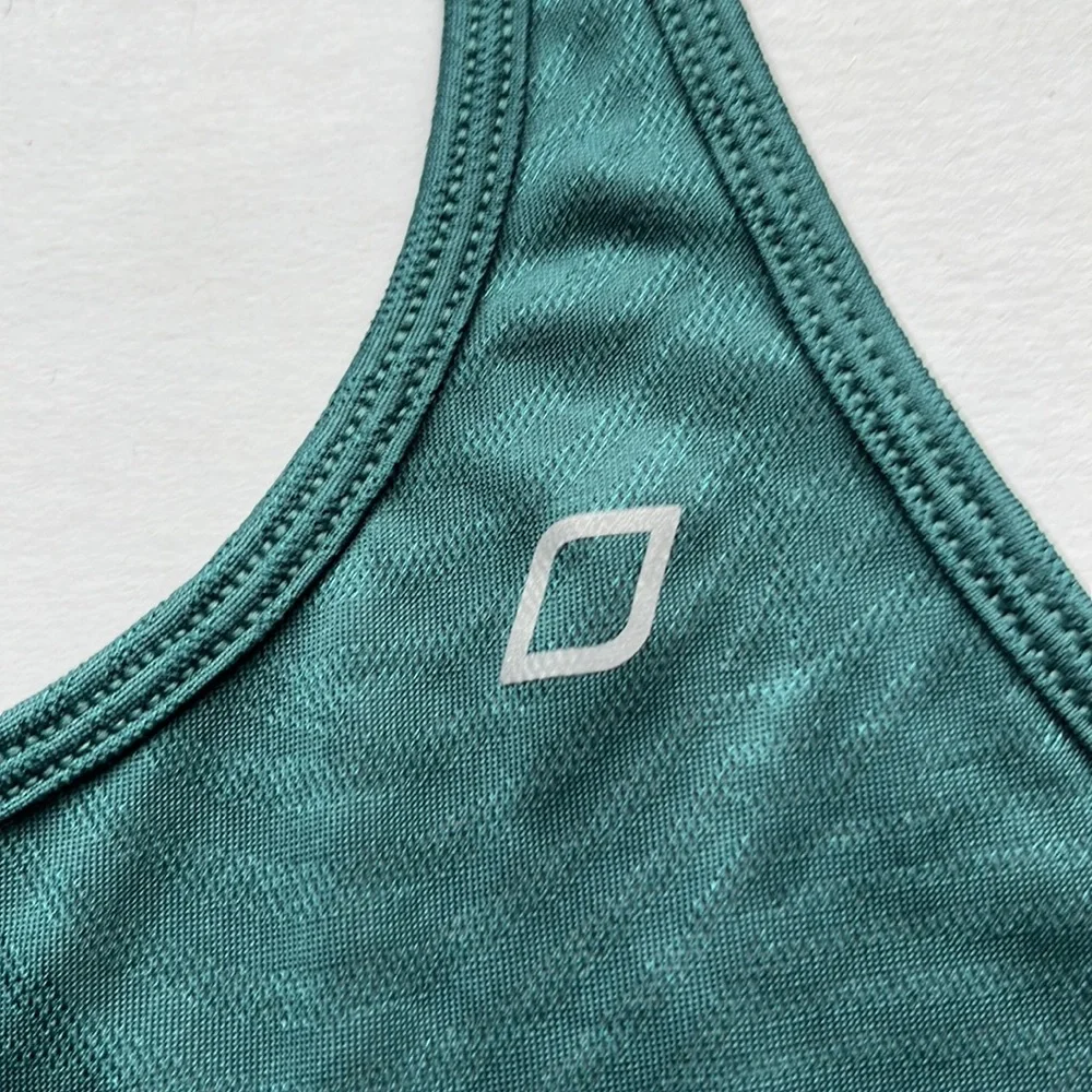 Lorna Jane Racerback Tank - Picture 3 of 10